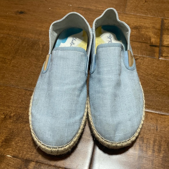 OluKai Light Blue Canvas Kuala Pa'a Kapa Slip On Espadrille - Picture 1 of 7